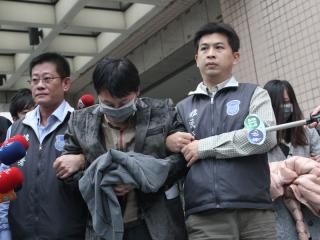 厦门富商卷款5亿元携妻小赴台湾投奔“小三”